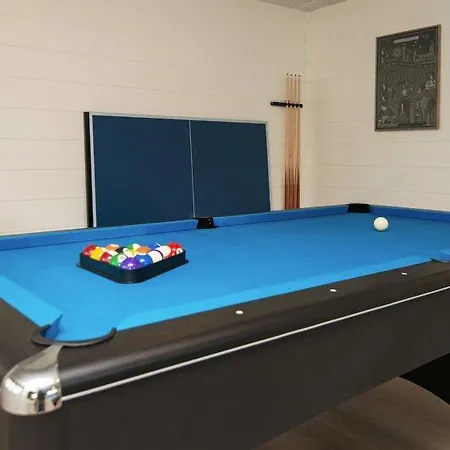 Sleeps 18 Pool Wifi