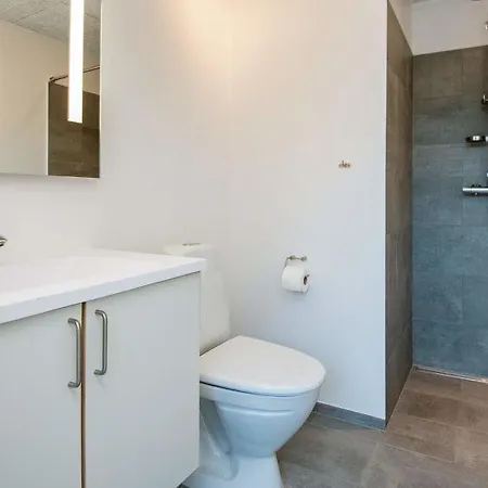 Sleeps 18 Pool Wifi Tranehuse