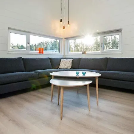 Holiday home Sleeps 18 Pool Wifi