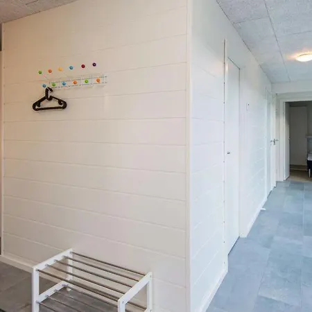 Sleeps 18 Pool Wifi Holiday home